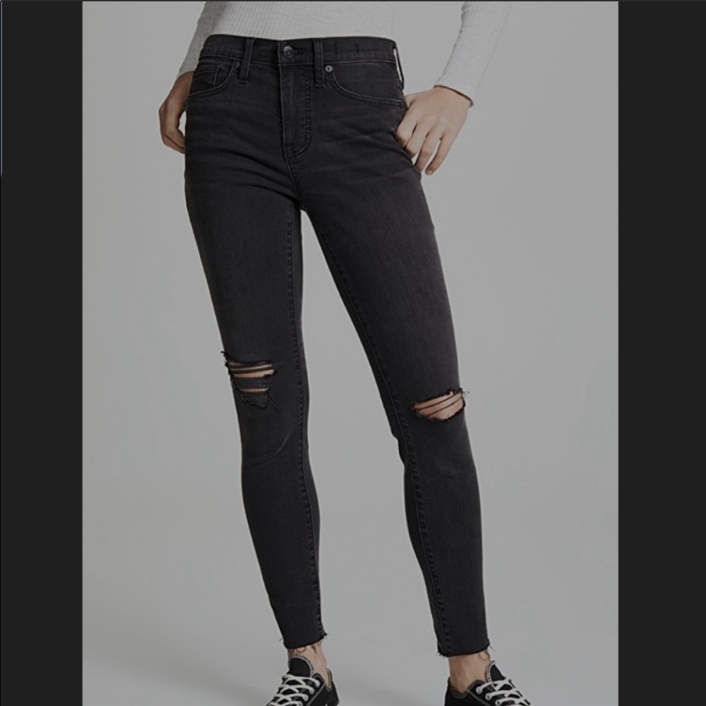 Madewell 9" highrise distressed skinny jean